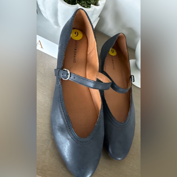 Cyrena Mary Jane Flat (Women lucky brand - Picture 2 of 10